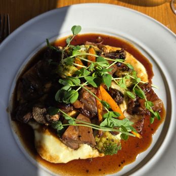 Simon Pearce - lamb shoulder - New American Near Me - Quechee, Vermont