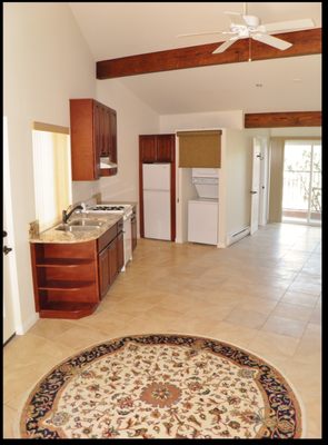 Clear Vision Remodeling Logo