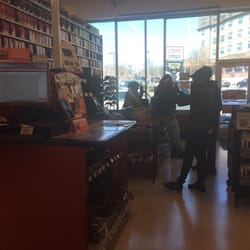AutoZone - The front