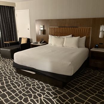 Hyatt Regency Princeton - room w/king size bed - Hotels Near Me - Princeton, New Jersey Hyatt Regency Princeton - room w/king size bed - Hotels Near Me - Princeton, New Jersey