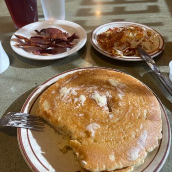 Allen Cafe - Pancakes bacon hasbrowns - Breakfast & Brunch Near Me - Allen, Texas