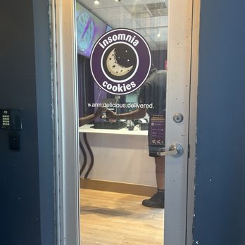 Insomnia Cookies - Desserts Near Me - St Louis, Missouri