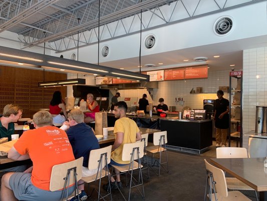 CHIPOTLE MEXICAN GRILL - Updated December 2025 - 53 Photos & 127 ...