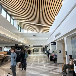 Lincoln Airport - LNK