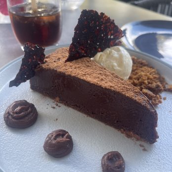 Asiatiko - Asiático cake - Japanese Near Me - Aventura, Florida