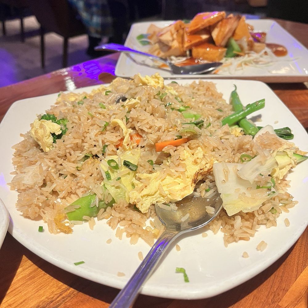 Royal China Restaurant - Veggie Fried Rice - Chinese Near Me - Santa Rosa, California Royal China Restaurant - Veggie Fried Rice - Chinese Near Me - Santa Rosa, California