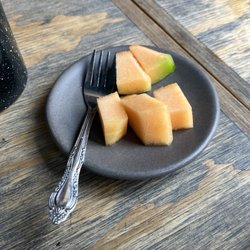 Brick Lane Cafe - Complimentary fruit