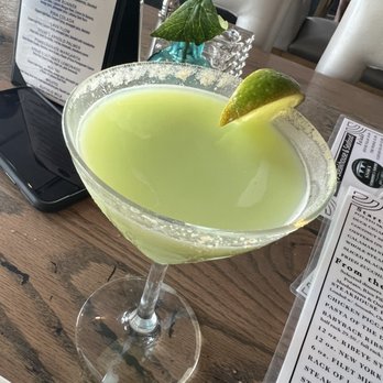Steve's Steakhouse - Key Lime Martini - Steakhouses Near Me - Avalon, California