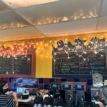 Jet Cafe - Cafes Near Me - Hamilton, Ontario