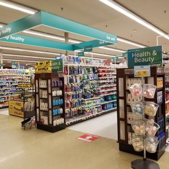 Safeway - Well stocked, clean, organized - Grocery Near Me - Woodburn, Oregon