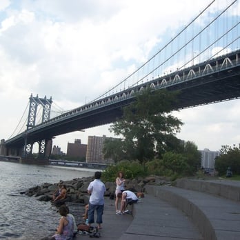 Brooklyn Bridge - Landmarks & Historical Buildings Near Me - Brooklyn, New York