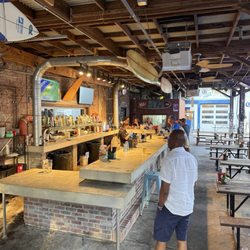 Executive Surf Club - The outside bar!