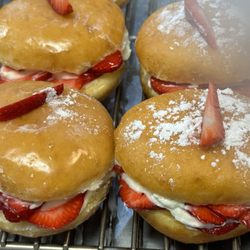 Donut Delight - Strawberry Cream Donut