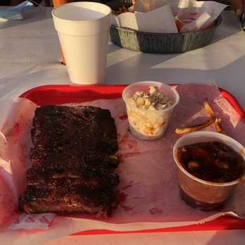 Acadia Lobster - 1/2 rack of ribs, baked beans and cole slaw - Seafood Near Me - Trenton, Maine