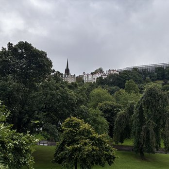 Princes Street Gardens - Parks Near Me - Edinburgh, EDH