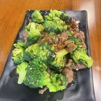 Dumpling World - Beef & Broccoli - Noodles Near Me - Forney, Texas