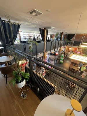 Bentley's Cocktail Bar & Lounge by null