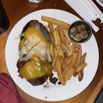 Cattlemens Steakhouse - Diners Near Me - Rohnert Park, California