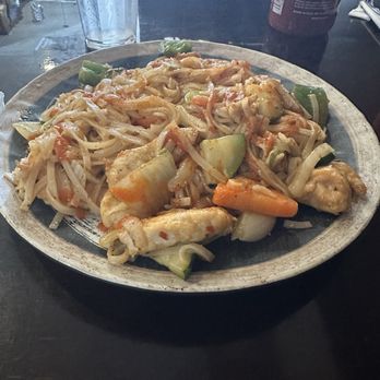 Sushi Cafe - Chicken pad Thai with a lot of sriracha and spice added. - Sushi Bars Near Me - Fleming Island, Florida Sushi Cafe - Chicken pad Thai with a lot of sriracha and spice added. - Sushi Bars Near Me - Fleming Island, Florida