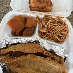 Gracie's Kitchen - Catfish plate
