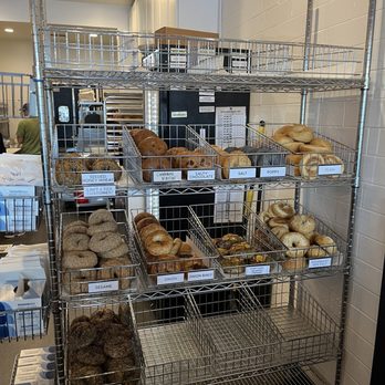 Hank's Bagels - Bagels Near Me - Calabasas, California