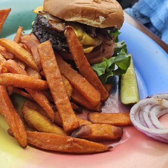 Wipeout Bar & Grill - Cheeseburger - Burgers Near Me - San Francisco, California Wipeout Bar & Grill - Cheeseburger - Burgers Near Me - San Francisco, California
