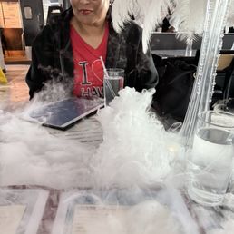 Dry ice to smoke and make the table have a sexy effect Dry ice to smoke and make the table have a sexy effect