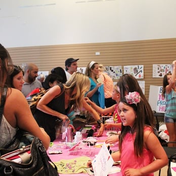 Bizzy Girls - Bizzy Girls at their pop up store - Summer Camps Near Me Bizzy Girls - Bizzy Girls at their pop up store - Summer Camps Near Me