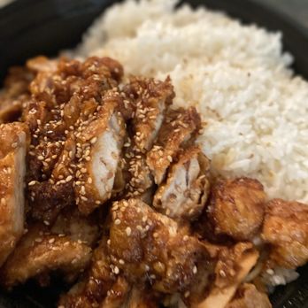 Zoku - Sesame Chicken - Sushi Bars Near Me - Tracy, California