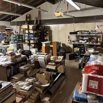 Larry The Rubbish Man - Before (opposite angle) - Junk Removal & Hauling Near Me - Sun Valley, California