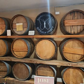 Bel Vino Winery - Wine Tasting Room Near Me - Temecula, California