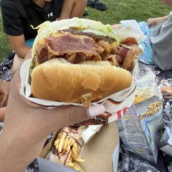 Crown Burgers
