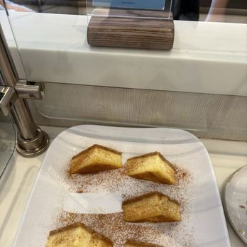 Capital One Lounge - Airport Lounges Near Me - Dallas, Texas