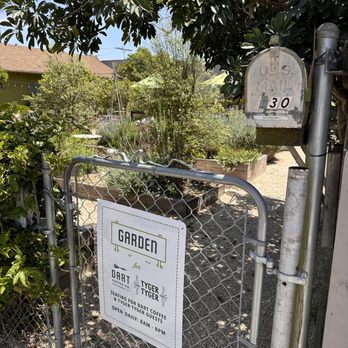 Dart Coffee Co - Check out the garden across the street for guests - Coffee Roasteries Near Me - Santa Barbara, California Dart Coffee Co - Check out the garden across the street for guests - Coffee Roasteries Near Me - Santa Barbara, California