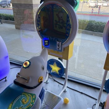 Luv 2 Play Chino - Broken - Indoor Playcenter Near Me - Chino, California