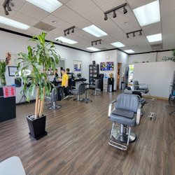 Dat DG Hair Salon - interior