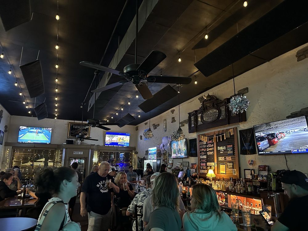 Main Steet Tavern