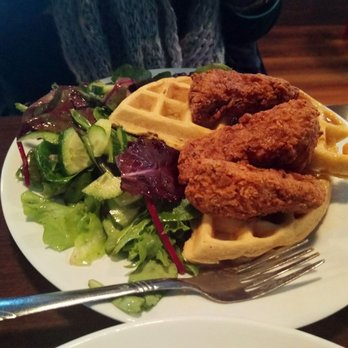 Hogtown Vegan - Sunday Brunch - Unchicken Waffles - Vegan Near Me - Toronto, Ontario Hogtown Vegan - Sunday Brunch - Unchicken Waffles - Vegan Near Me - Toronto, Ontario