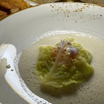 Le Godot - Snow crab, confit egg, cabbage, brioche croutons! - Modern European Near Me - Verdun, Quebec