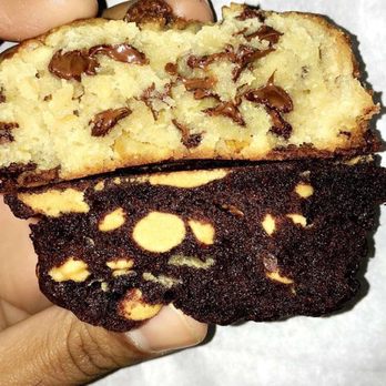 Levain Bakery - IG: Tourguidebuddz - Bakeries Near Me - New York, New York