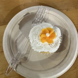 Sweet Treats Bakery - Cupcake - 1 Piece