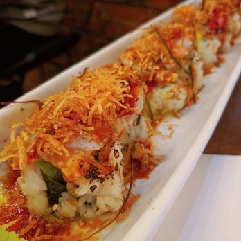 The Haam - Hotate trufa roll - Japanese Near Me - Toronto, Ontario