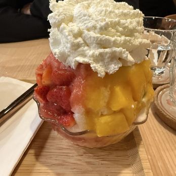 Hatsuzakura - Strawberry and mango shaved ice - Japanese Near Me - San Diego, California