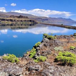 Columbia Hills Historic State Park - Horse thief Lake across SR14