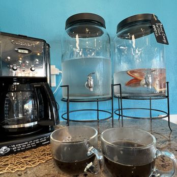 Creperie Le Bon Temps - Water and coffee bar - French Near Me - Lake Oswego, Oregon Creperie Le Bon Temps - Water and coffee bar - French Near Me - Lake Oswego, Oregon