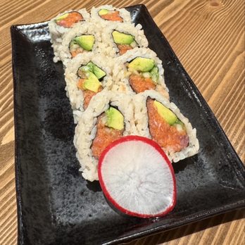 Niko Niko Japanese Cuisine - Spicy Tuna Roll - Japanese Near Me - Irvine, California Niko Niko Japanese Cuisine - Spicy Tuna Roll - Japanese Near Me - Irvine, California
