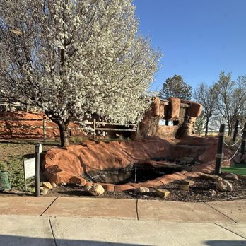 Mesa Bar Plus Grill - Miniature golf - American Near Me - Amarillo, Texas