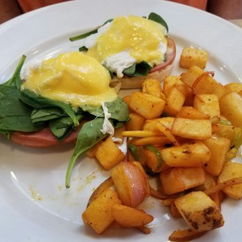 Mona - Eggs benedict! - Coffee & Tea Near Me - Aguadilla, Puerto Rico
