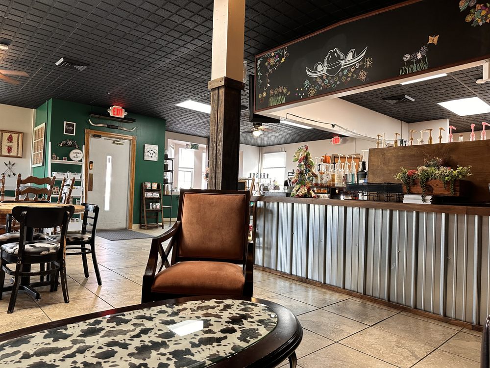 SAVANNAH’S COFFEE CORRAL Updated October 2024 16 Photos 8715