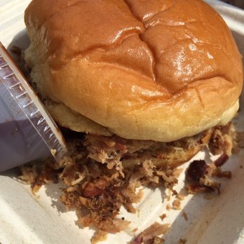 Eli's BBQ - Findlay - Pulled pork - Barbeque Near Me - Cincinnati, Ohio